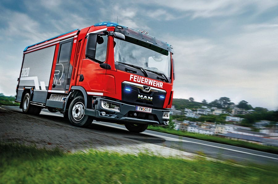 Rosenbauer es un fabricante líder de vehículos para operaciones de extinción de incendios